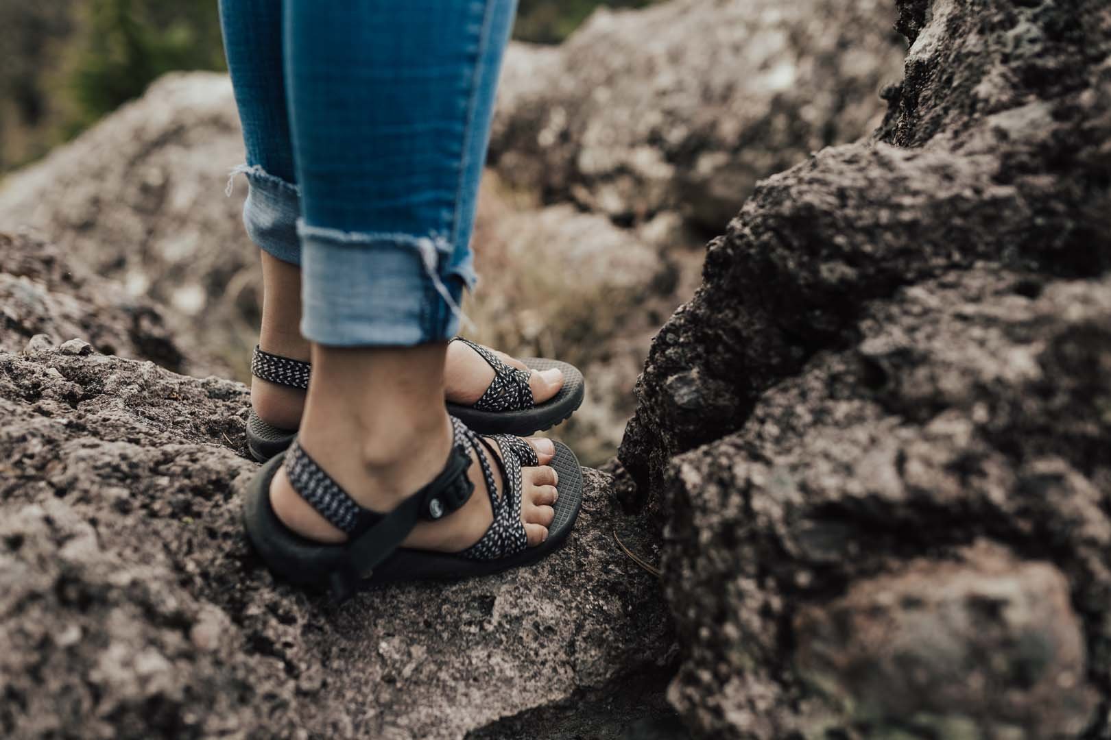 Walking-Feet-Hike-Mountain